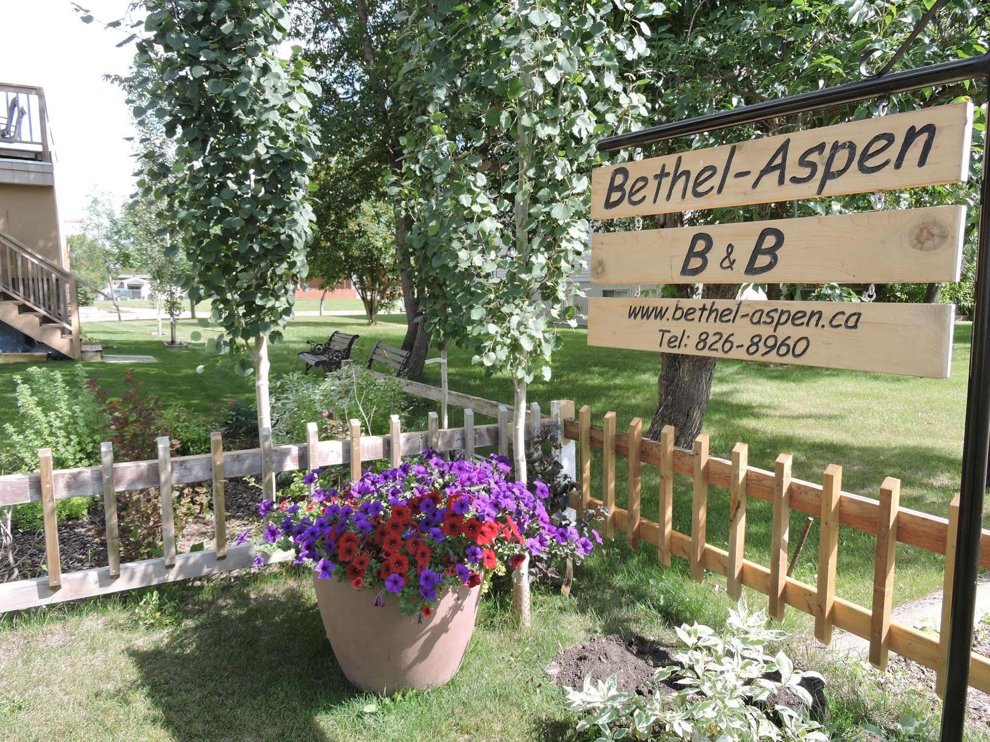 Bethel-Aspen Inn Bonnyville Exteriér fotografie
